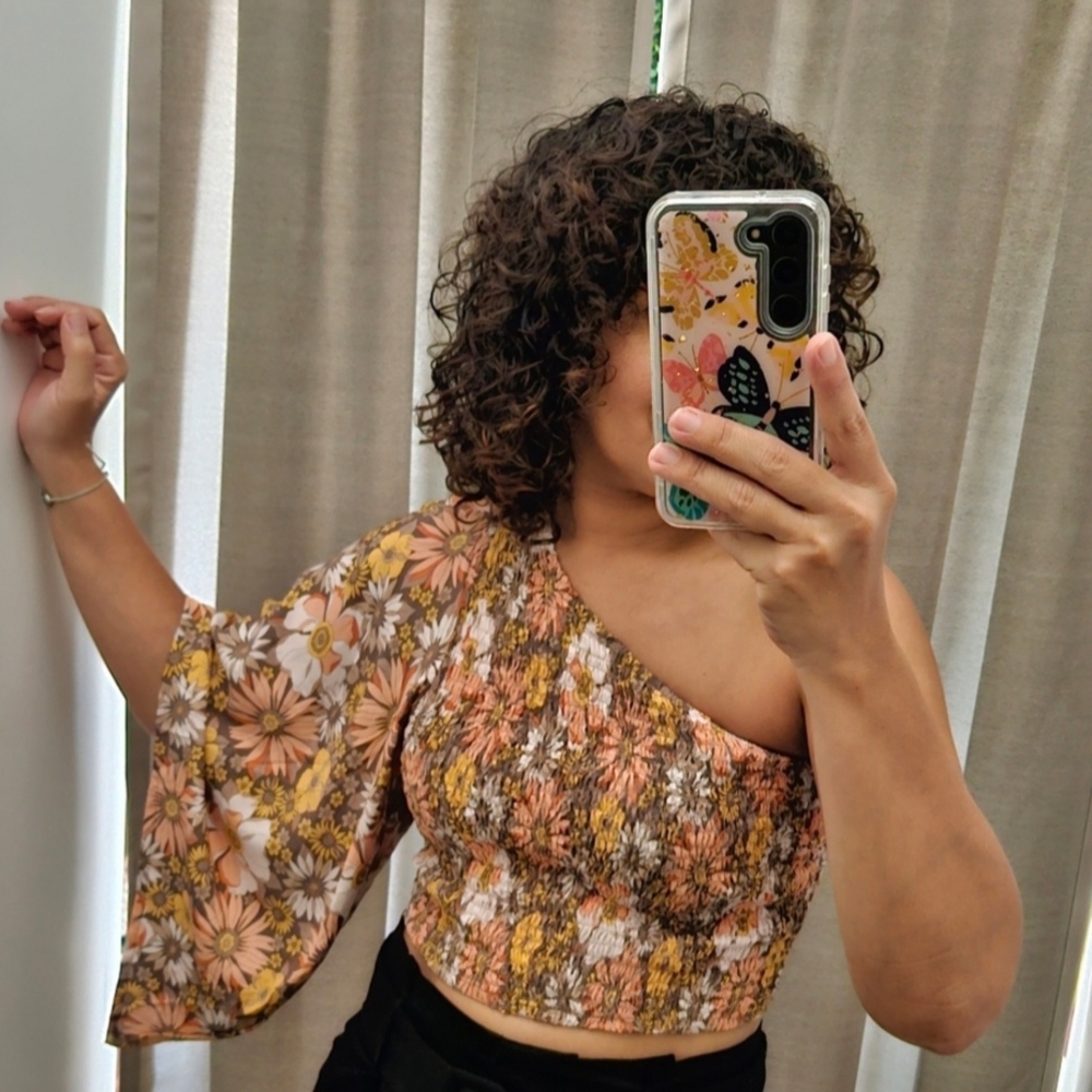 Floral One-Shoulder Top